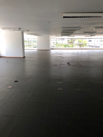 A Venda Escritorio no Belas Business park com estacionamento