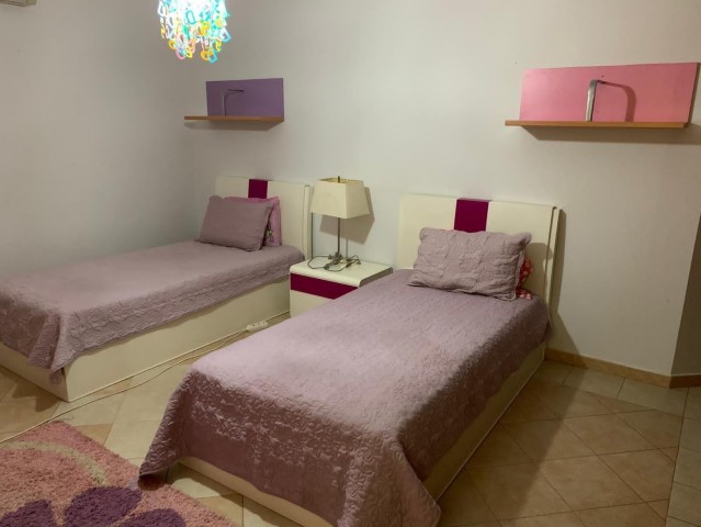 A Venda Vivenda V3+2, no Condomínio Cajueiro, Talatona.