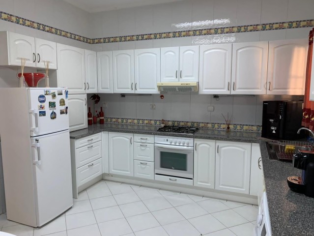 A Venda Vivenda V3+2, no Condomínio Cajueiro, Talatona.