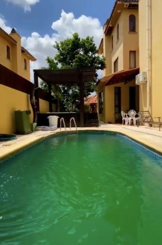 A Venda Super vivenda no condomínio Jardim de Rosas