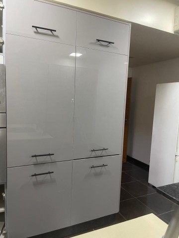 A Venda Arrendar: Excelente apartamento T3, no Condomínio Dolce Vita, Talatona.