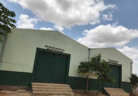 2 Naves de 200m² cada, na Zona verde, Benfica.