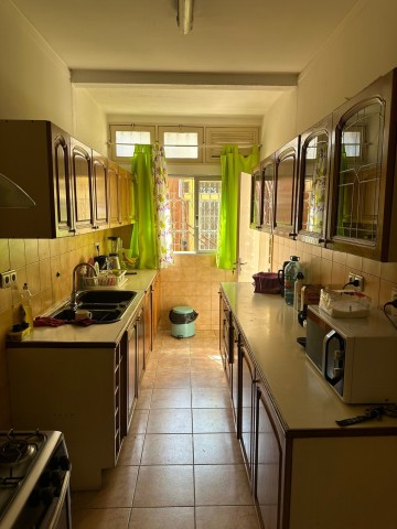 A Venda Excelente moradia T3 com anexo, no Cassenda.
