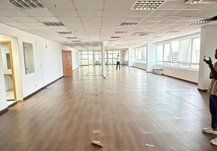 Anúncio Escritório de 320m² no Condomínio Belas Business Park, Talatona.