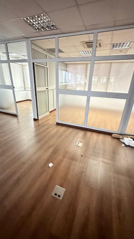 A Venda Escritório de 320m² no Condomínio Belas Business Park, Talatona.