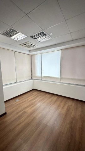 A Venda Escritório de 320m² no Condomínio Belas Business Park, Talatona.