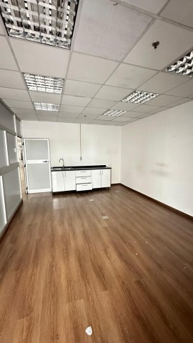 A Venda Escritório de 320m² no Condomínio Belas Business Park, Talatona.