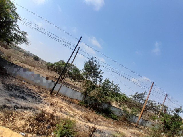 A Venda Terreno de 4 hectares, na 1ª linha da Via Expressa, sentido desvio do Zango/11 de Novembro.