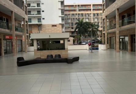 Edifício com 24 apartamentos, no Condomínio Dolce Vita, Talatona.