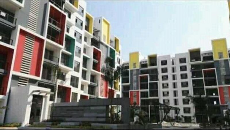 A Venda Apartamento T4, no Condomínio Royal Park, Talatona.