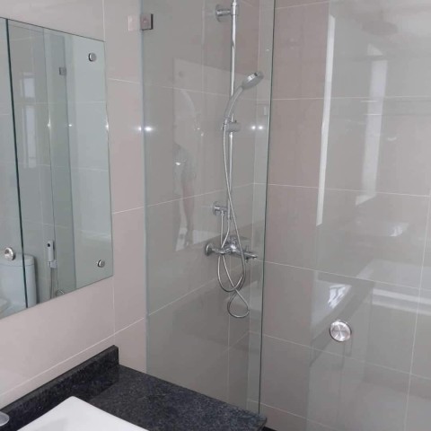 A Venda Apartamento T4, no Condomínio Royal Park, Talatona.