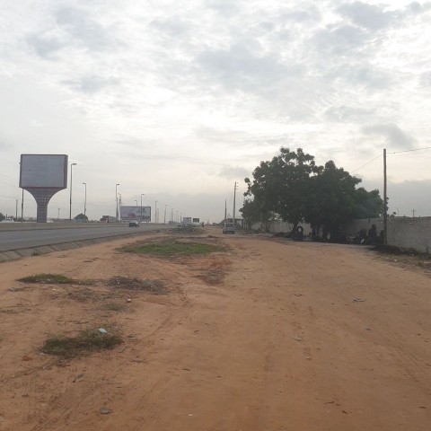 A Venda TERRENO DE 03 HECTARES, VIA EXPRESSA.