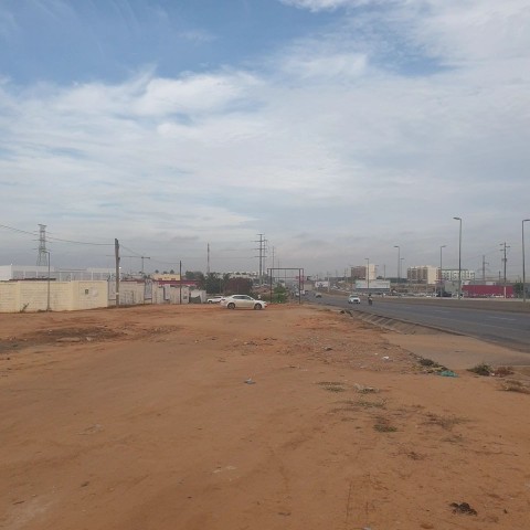 A Venda TERRENO DE 03 HECTARES, VIA EXPRESSA.