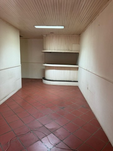 A Venda Vivenda V3, na Maianga, nas imediações da Clínica Medical Center.