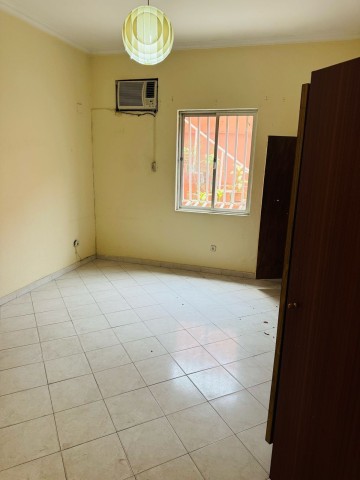 A Venda Vivenda V3, na Maianga, nas imediações da Clínica Medical Center.