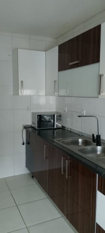 A Venda Apartamento T3 duplex, no Condomínio Laguna Residencial, Talatona.