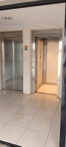 A Venda Apartamento T3 duplex, no Condomínio Laguna Residencial, Talatona.