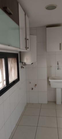 A Venda Apartamento T3 duplex, no Condomínio Laguna Residencial, Talatona.