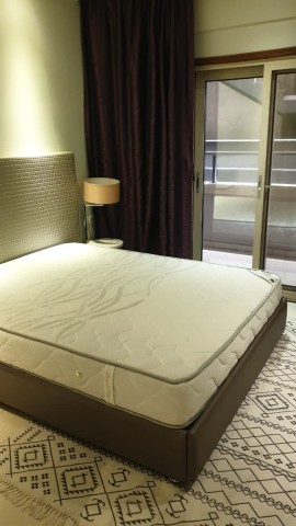 A Venda Apartamento T3, mobiliado, na Ilha de Luanda.