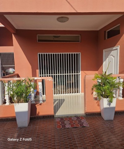 A Venda Arrenda-se uma casa super limpa