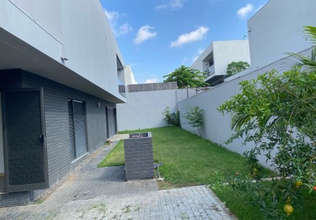 Vivenda V3+1, no Condomínio Talatona Gold, Talatona.