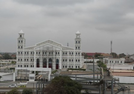 Terreno de 5.500 m², no Projeto Nova Vida, Rotunda Fubu.