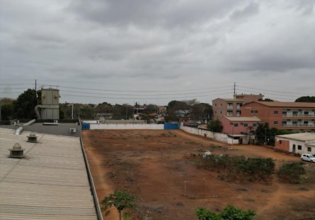 Terreno com 6.870 m², no Talatona, Avenida Pedro de Castro Van-Duném Loy, Vila do Gamek zona do Motocross.