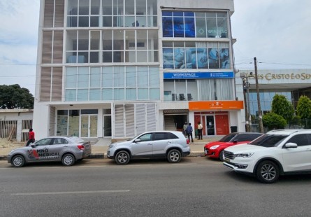 Anúncio Espaço comercial na via principal do Patriota