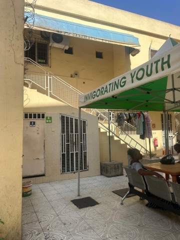 A Venda VIVENDA V6 + Anexo VILA ALICE (LUANDA)